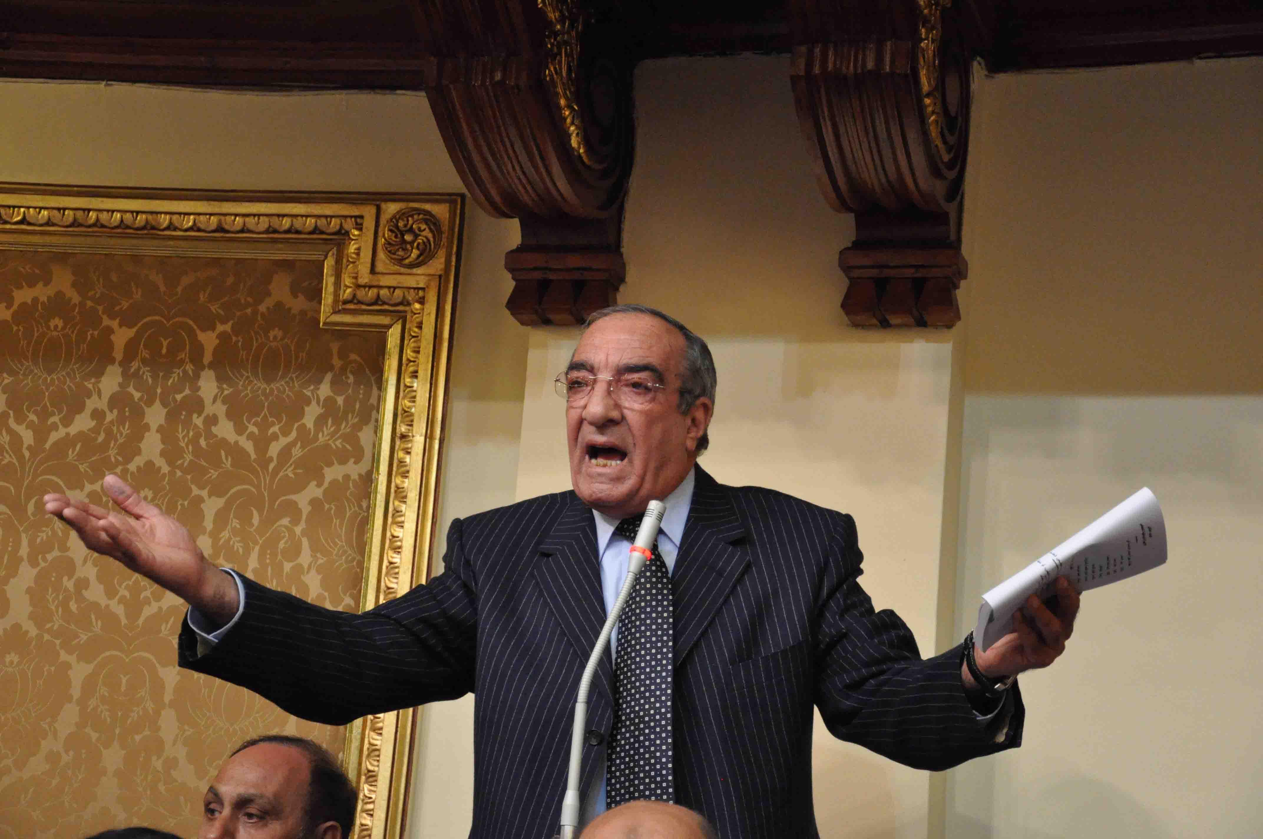 تصالح زكريا عزمي.. الشذوذ الجنسي.. حل مجلس الأهلي.. أبرز قضايا اليوم