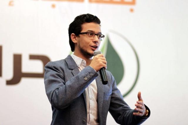 غضب بين قراء القرآن بعد اختيار الرئاسة منشدا غير معتمد أخطأ في التلاوة