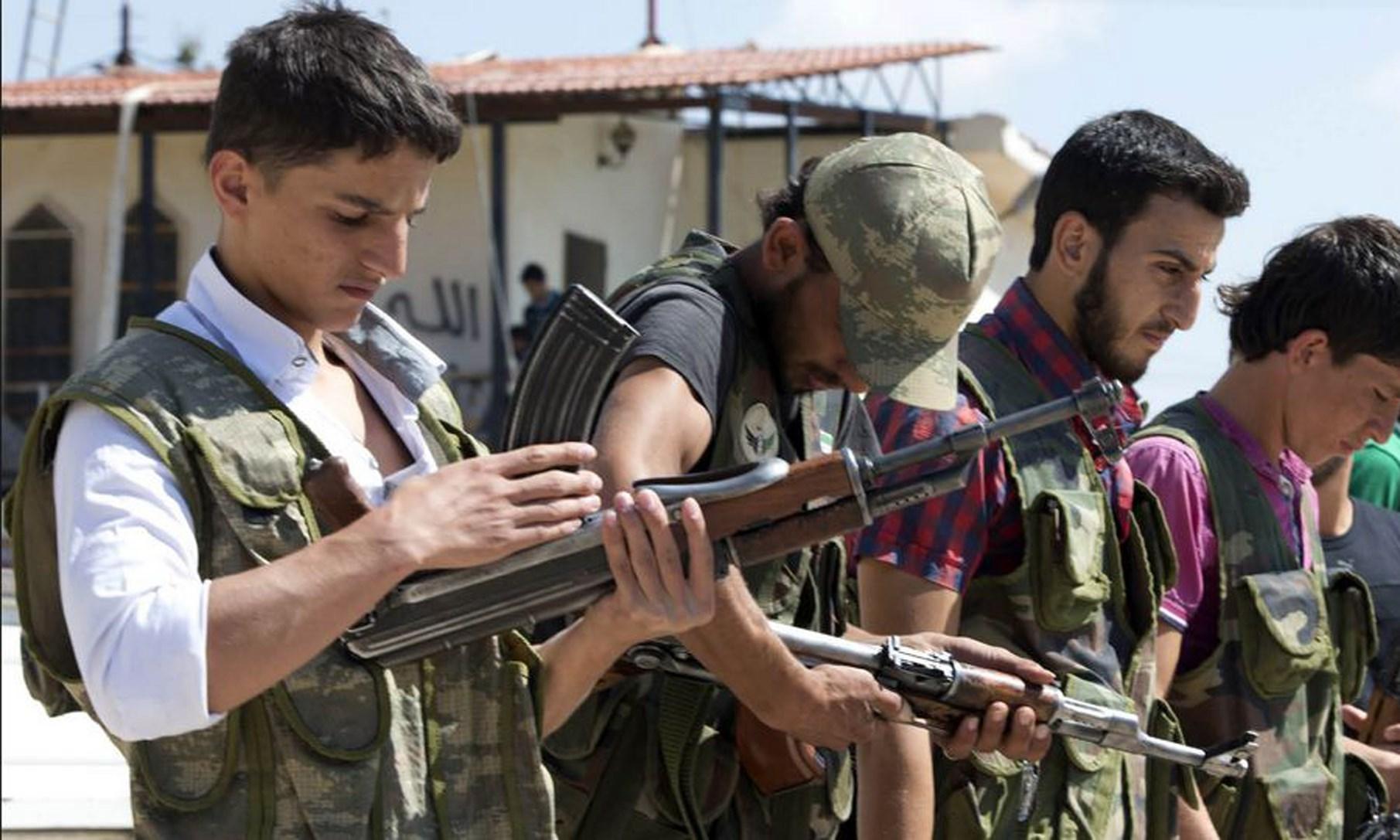 فصائل المعارضة تُسيطر على بلدة العيس جنوب مدينة حلب السورية