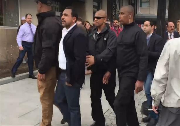 بالفيديو.. بعد الاعتداء عليه في واشنطن..”الحسيني”: “هفضل في البيت”