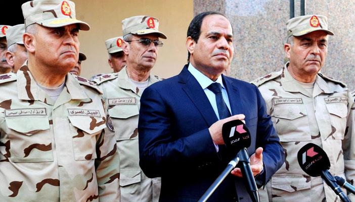 بعد اجتماع القوات المسلحة.. السيسي يمهد للتدخل البري في اليمن