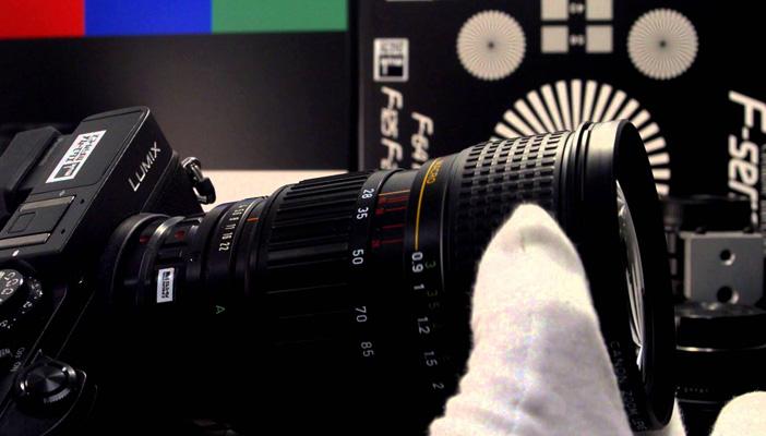 باناسونيك تطلق كاميرتها عديمة المرايا الجديدة LUMIX DMC-GX85