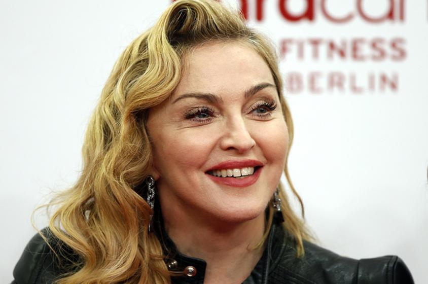 عداء قديم بين بيبسي ومادونا يدفع نجمة البوب للمشاركة في حملة ضد الشركة