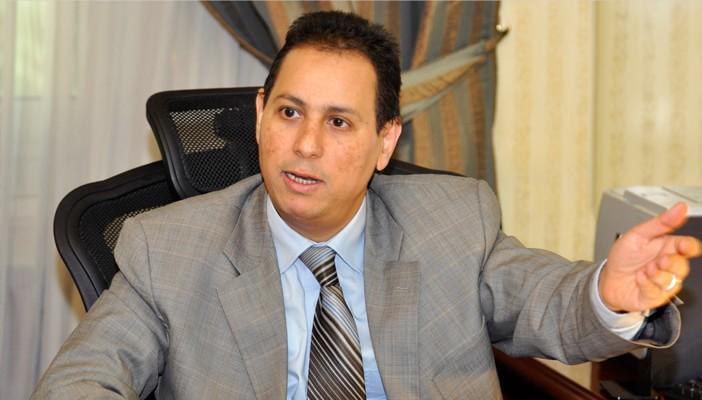 بلاغ يتهم رئيس البورصة بالتواطؤ ضد السيسي