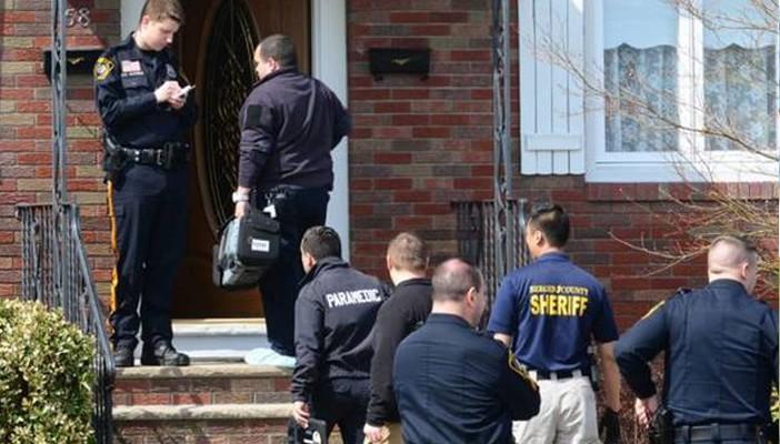 أمريكي يبلغ 100 عام من عمره يقتل زوجته بالفأس