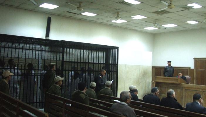 تأجيل محاكمة 25 معارضًا في المنيا بينهم محافظها السابق