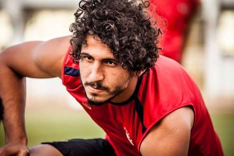 مدافع النادي الأهلي يرفض الكشف عن عرض الاحتراف الأوروبي