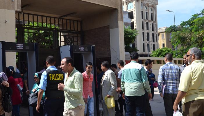 طلاب جامعة الإسكندرية يدشنون حملةً ضد اعتداءات الأمن الإداري