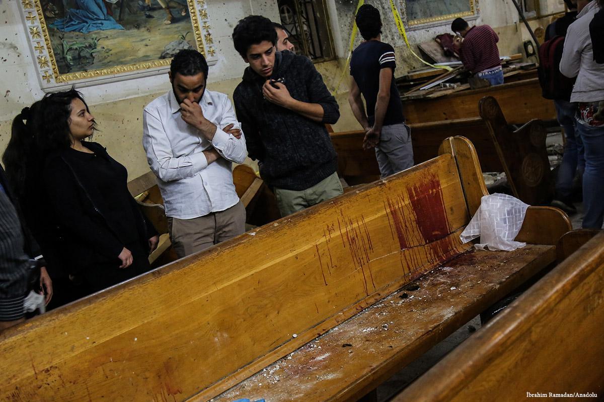 أسوشيتد برس: هجمات الأحد تقوض صورة السيسي كحائط صد ضد التطرف