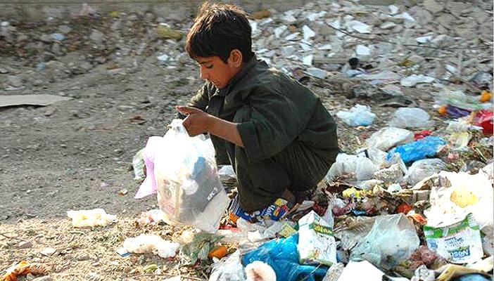 سياسيون يمنيون لـ”رصد”: جنوب اليمن ينذر بكارثة إنسانية