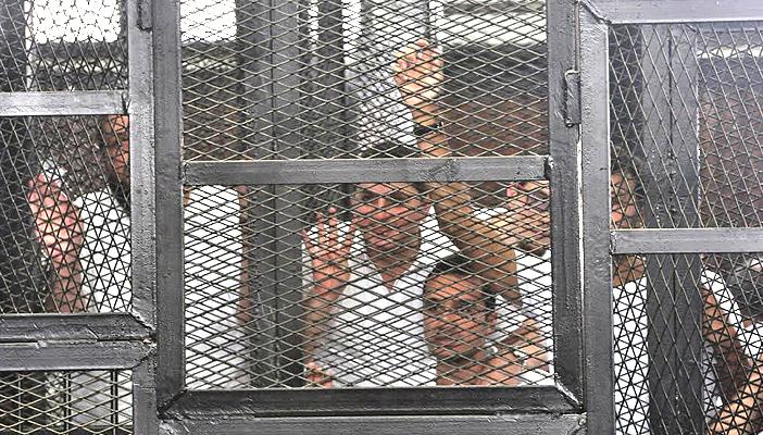 صحفيون ضد الانقلاب: البراءة لقتلة الثوار.. والإعدام لحاملي الأقلام