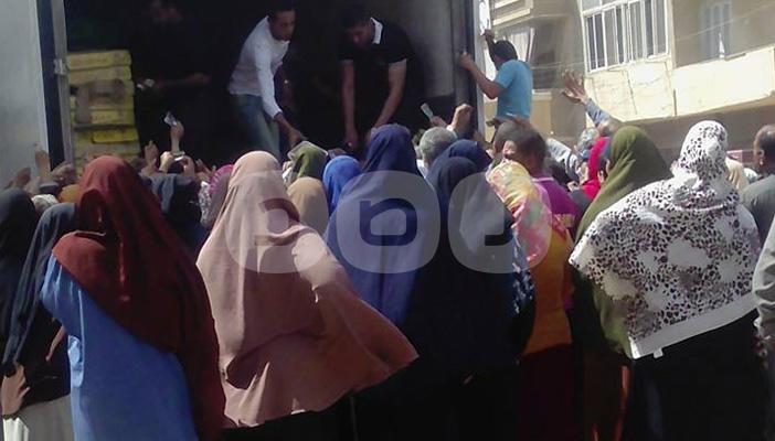 سيارات لحوم مجهولة تطوف الفيوم.. والأهالي: “الحالة ضنك ومفيش غيرها”