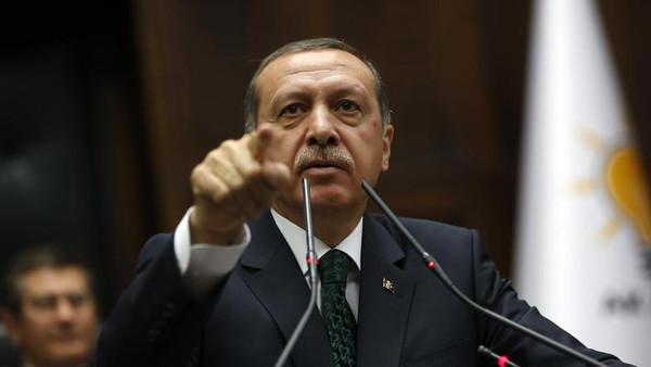 أردوغان يهدد “تويتر” لتهربه من الضرائب