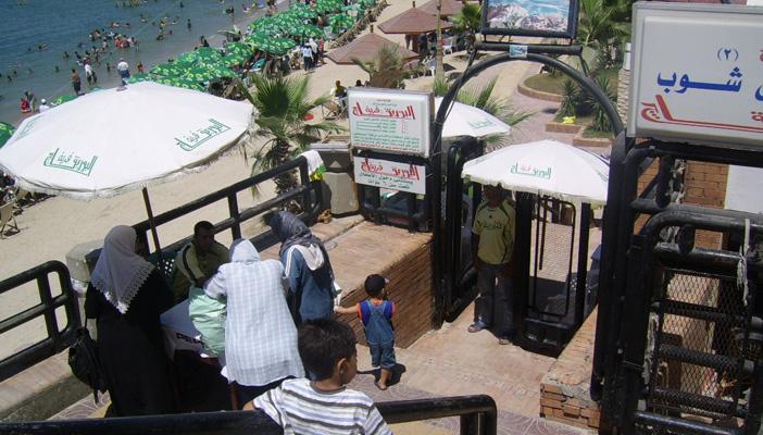 تحويل “البوريفاج” بالإسكندرية إلى شاطئ دبي بعد تأجيره لشركة إماراتية