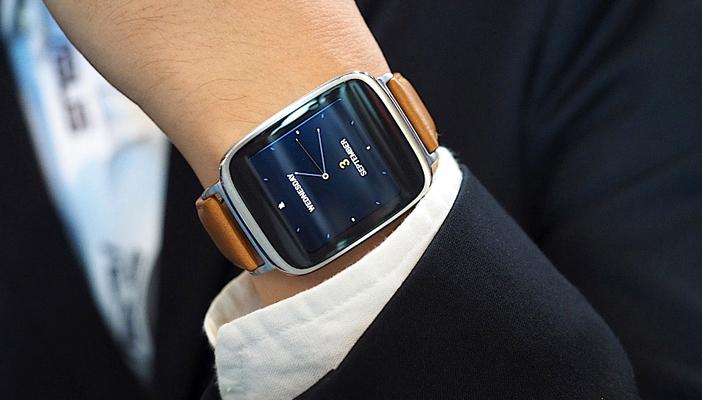أسوس تكشف عن ساعة VivoWatch الذكية الجديدة