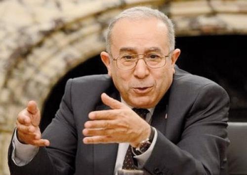 وزير الخارجية الجزائرى يصل الرياض