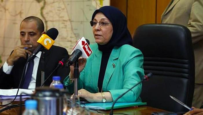 القوى العاملة: إيقاف مول تجاري وغلق ست جراجات