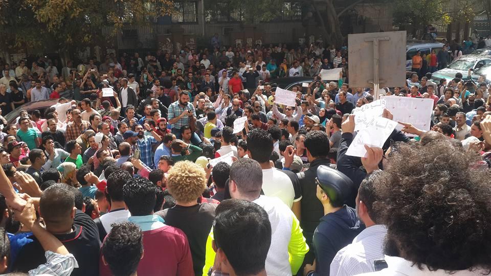 إخلاء سبيل 25 متظاهرا شاركوا في جمعة “الأرض والعرض”