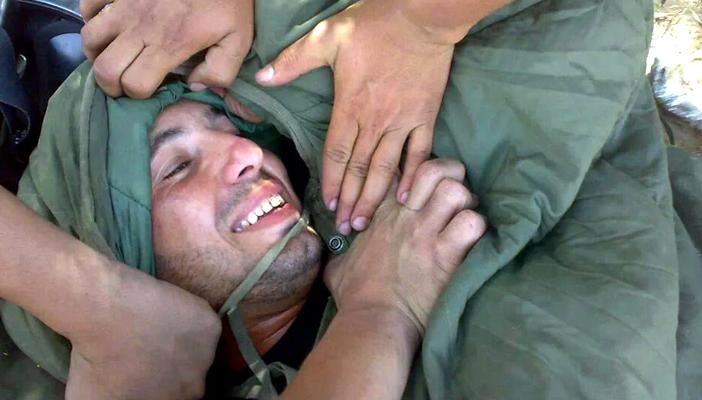 الداخلية تستعين بصورة شهيد قسامي وتنسبه لها