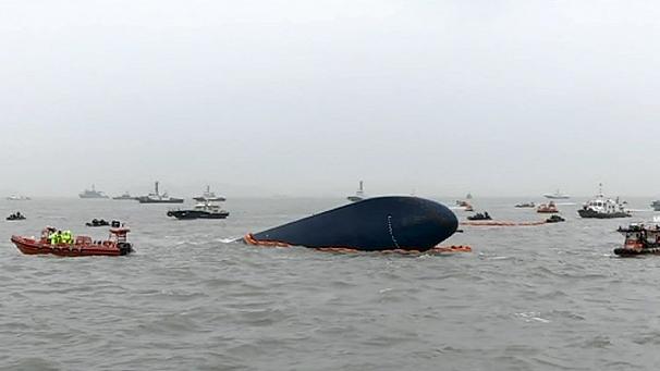 287 مفقودا في كارثة العبارة الكورية وانتشال 9 جثث