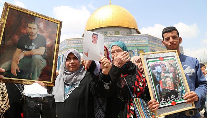 إصابات  بمسيرات “يوم الأسير” بالضفة الغربية