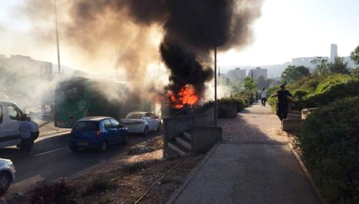 20 مصابا بانفجار داخل حافلة ركاب إسرائيلية في القدس