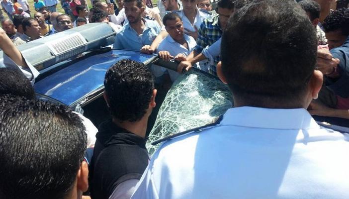 عمال مدينة الرحاب يقطعون الطريق احتجاجًا على مصرع زميلهم على يد الشرطة