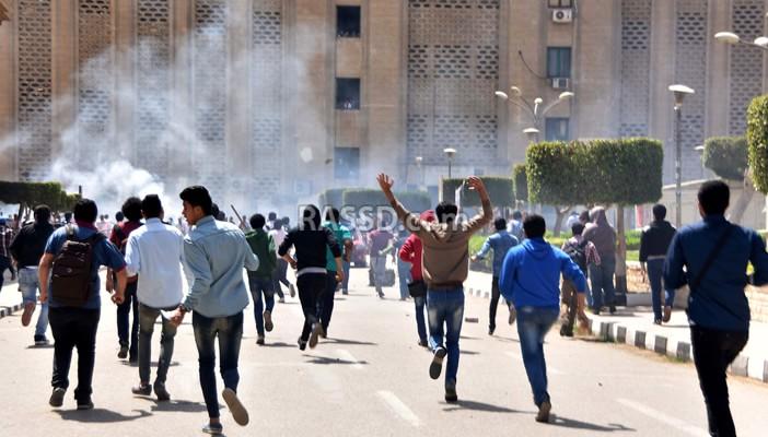 فصل 13 طالبا بجامعة القاهرة اعتقلهم بلطجية فالكون