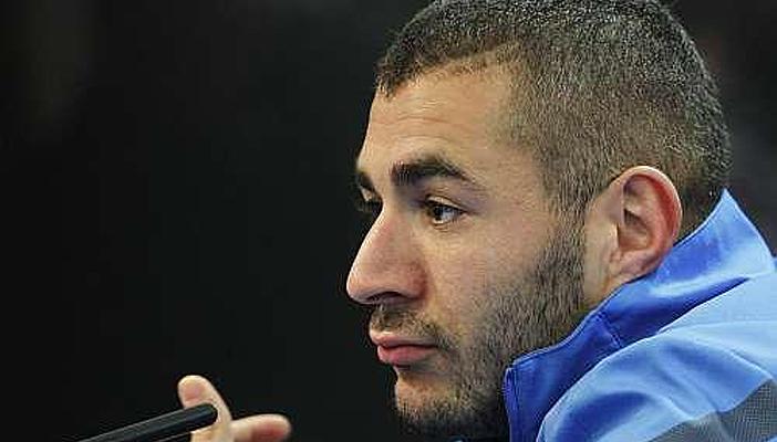 إصابة بنزيما تؤزم موقف الريال في لقائه المرتقب أمام أتليتكو