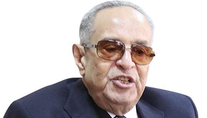 الوفد” يكلف أبو شقة بـ الدفاع عن متهمي “مذبحة بورسعيد”