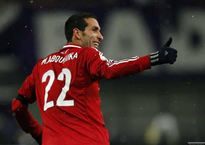 أبوتريكة يهنئ عبدالشافي بعد حصد الأهلى للدوري السعودي