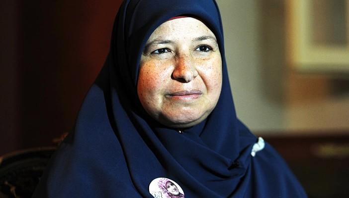 تأييد حبس زوجة البلتاجي بتهمة التعدي على “حرس طره”