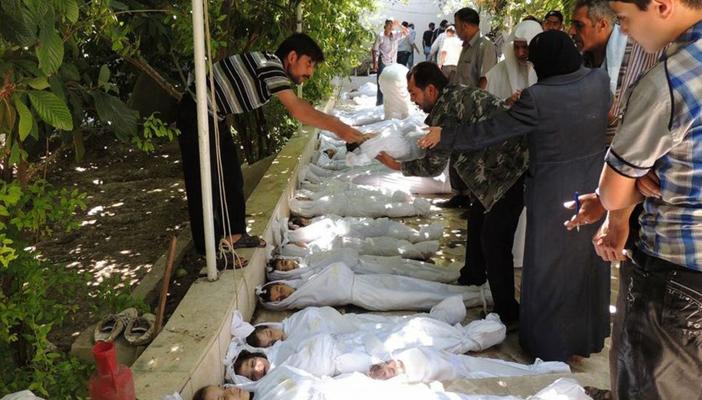 الشبكة السورية : نظام الأسد قصف مناطق المعارضة 121مرة بالغازات السامة