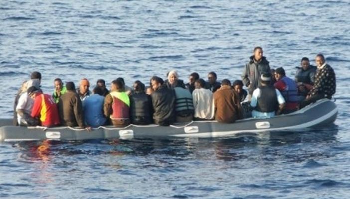 2016 عام أطلق عليه السيسي لـ”الشباب”.. قوارب الموت ترسو لحصد أرواحهم