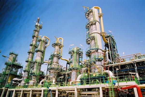 ازمة الغاز خسائر بالمليارات للمصانع والانقلاب يرد بتصديره للاردن