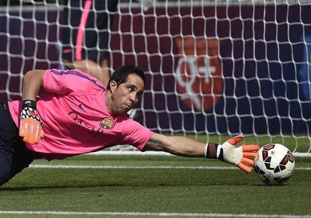 برشلونة يؤكد إصابة “برافو” في عضلة الساق اليمنى