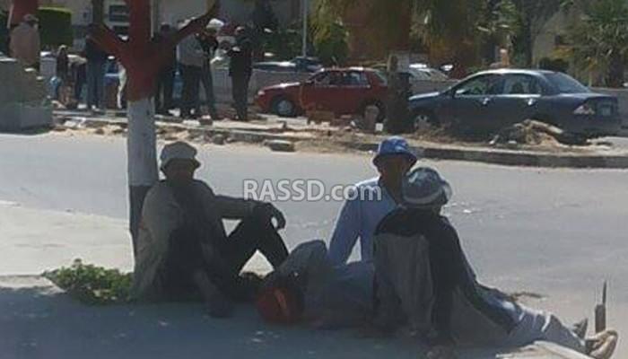 “الفواعلية” ملاك جمهورية الأرصفة بدمياط يبحثون عن عيشة هنية