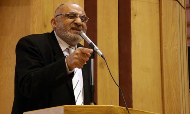 نقيب البيطرين السابق: اعتقلوا ابني من المنزل بعد تضامني مع الصحفيين