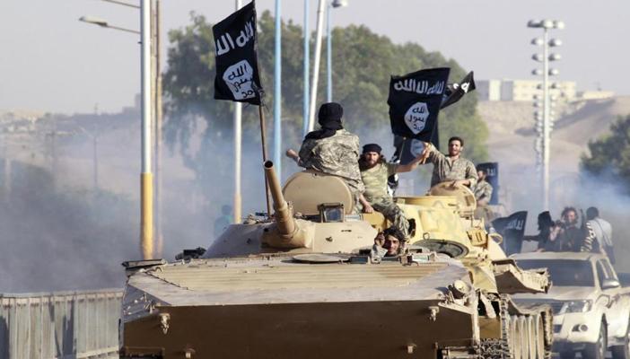 داعش يشن هجومًا عنيفًا على دير الزور