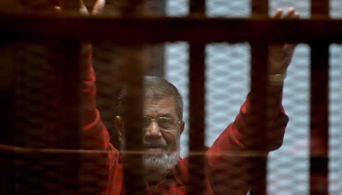 اليوم.. الحكم على “مرسي” وآخرين في قضية التخابر مع قطر