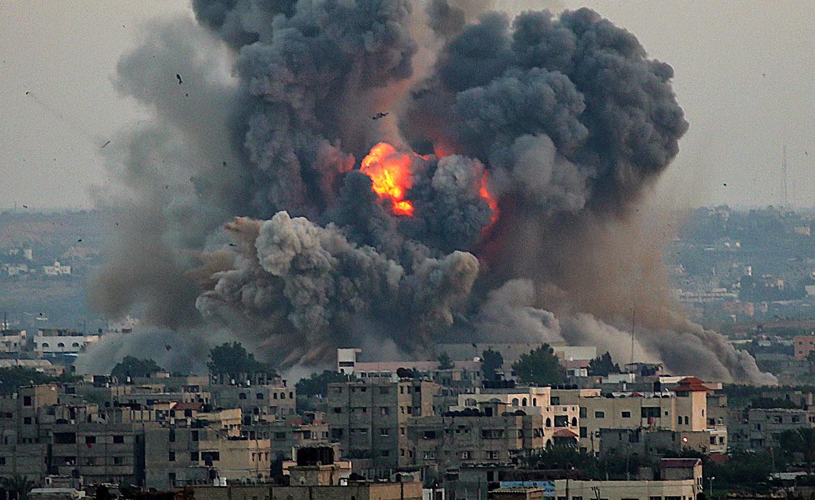 طائرات الاحتلال “الإسرائيلي” تواصل قصف غزة