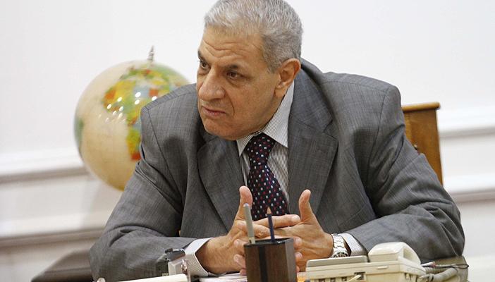 محلب يعتذر عن انقطاع البث.. ويصف “ماسبيرو” بـ”الأمن القومي”