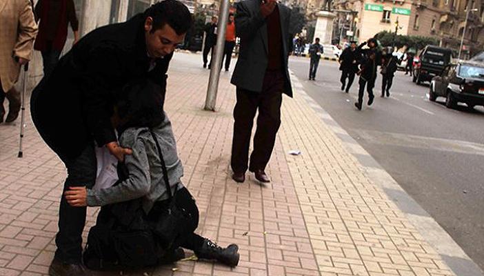 الضابط المتهم بقتل شيماء الصباغ: بندقيتي مركب بفوهتها “كأس غاز”