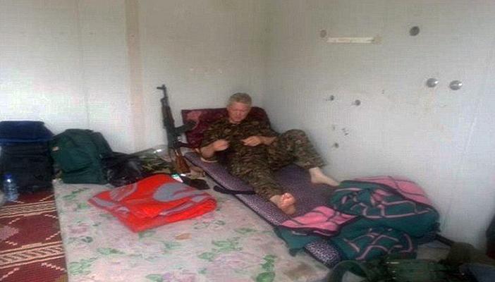 ممثل بريطاني يترك “هوليوود” ويلتحق بأكراد سوريا لمحاربة تنظيم الدولة