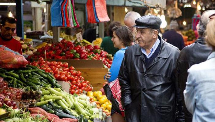 بعد ارتفاع أسعار الخضروات.. المنايفة للحكومة: الغلبان مش لاقي ياكل