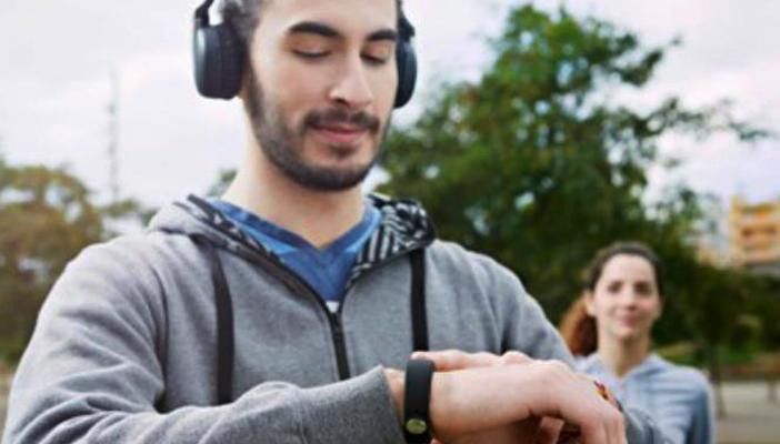 مجلة ألمانية: أساور اللياقة البدنية لا توفر قياسات دقيقة