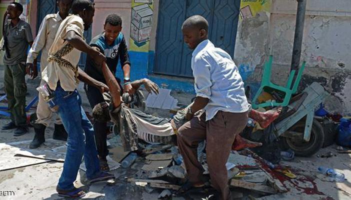 مقتل اثنين وإصبة ثالث في انفجار قافلة عسكرية جنوب الصومال