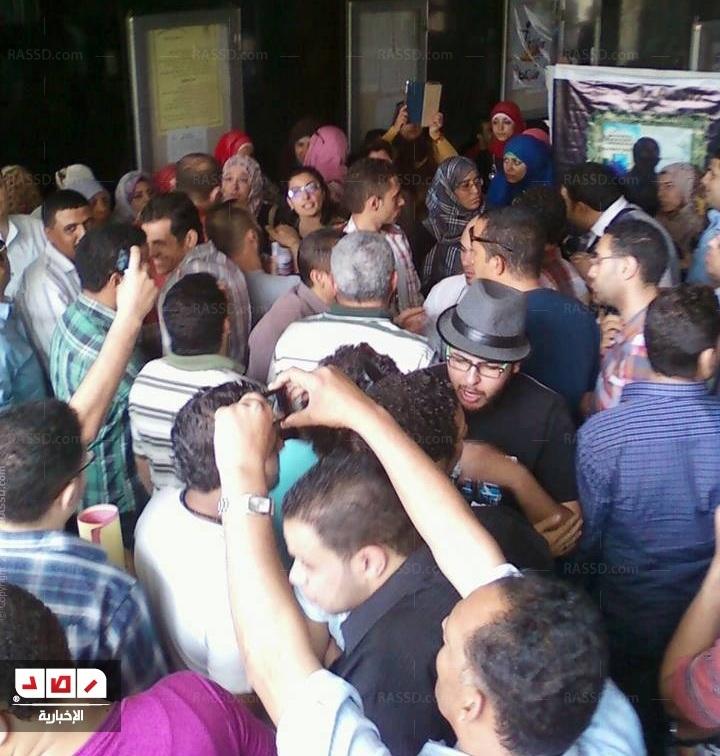 طلاب التعليم المفتوح يضربون عن الدارسة احتجاجا على هيئة التدريس