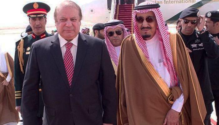 صنداي تايمز: السعودية تُشعل المنطقة بأسلحة نووية باكستانية