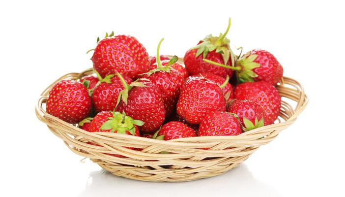 تعرفي علي فؤائد الفراولة